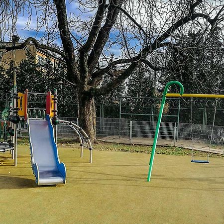 Velvet Lazienki Park ワルシャワ エクステリア 写真